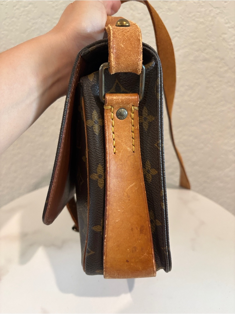 Louis Vuitton Cartouchiere
MM Brown Monogram
Crossbody Bag - Picture 5 of 14